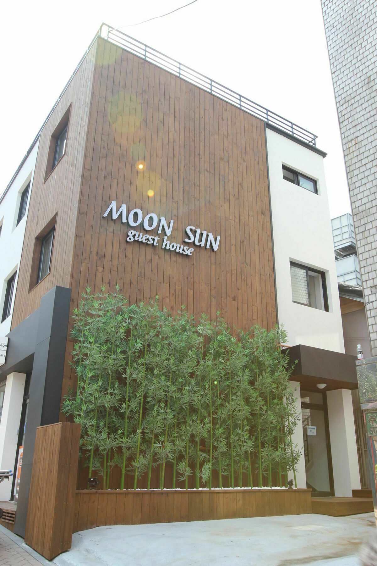 Moon Sun Guesthouse Seoul Exterior photo